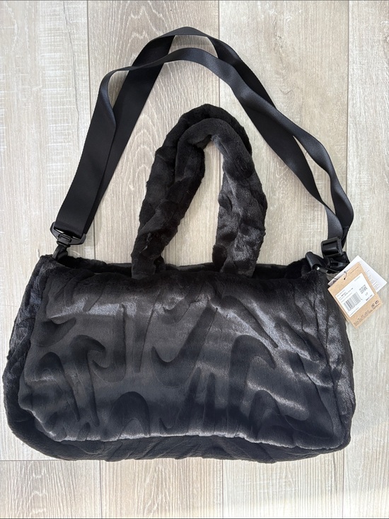 Nike Handbags - Nike Black Faux-Fur Shoulder Bag with Detachable Strap